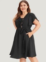 Vestido corto de escote asimétrico