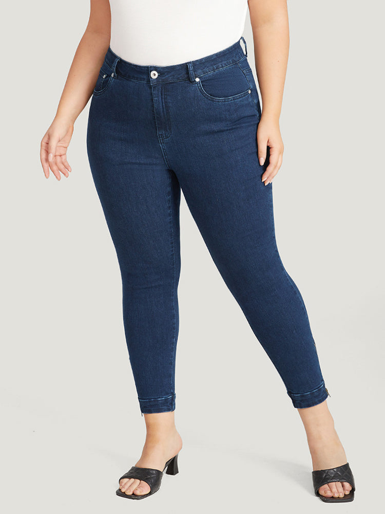 Jeans con cremalleras en los tobillos