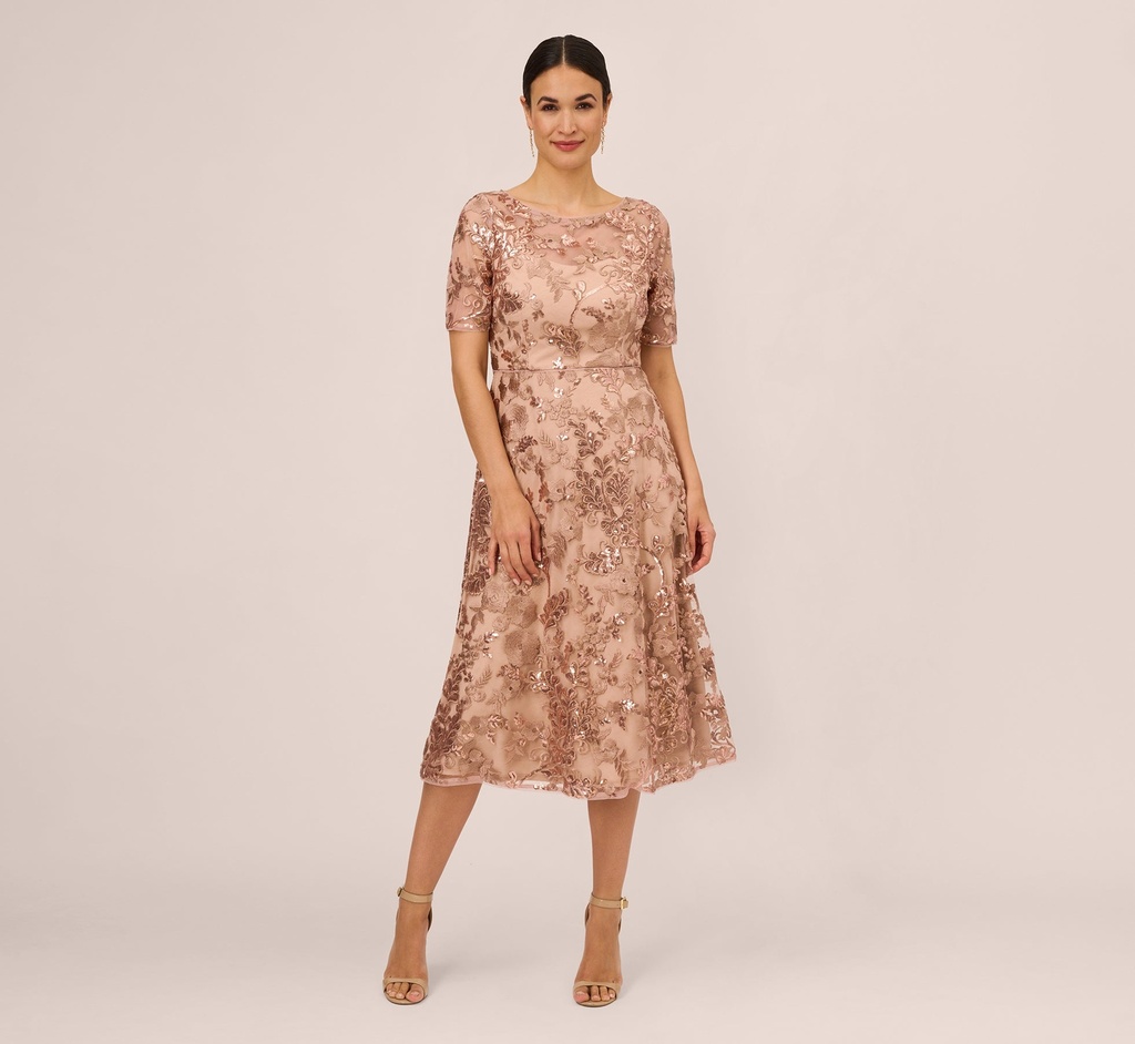Vestido midi con bordado floral 