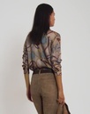 Camisera con estampado belt