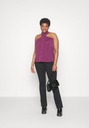 Top halter con microestampado