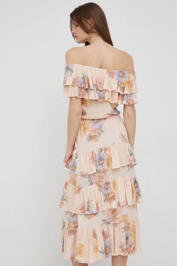 Vestido con hombros descubiertos