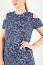 Vestido con hombros descubiertos