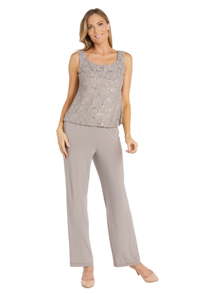 Traje de pantalón de encaje con perlas