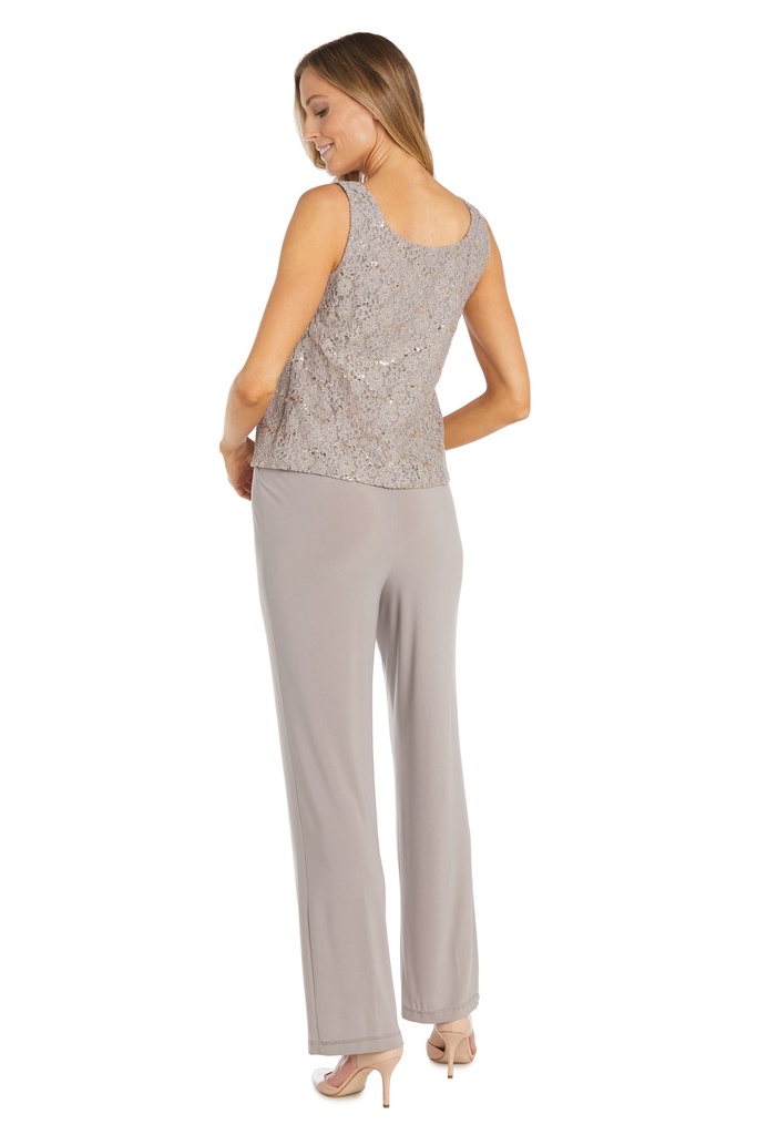 Traje de pantalón de encaje con perlas