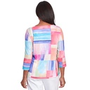 Blusa con cuello de encaje y patchwork