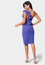 Vestido midi con una manga de volantes