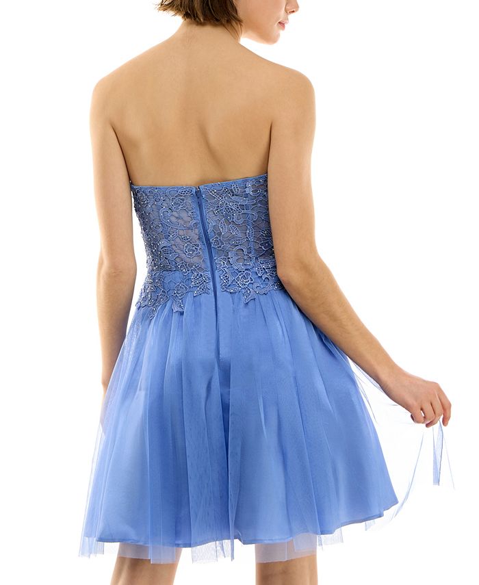 Vestido de tul y corpiño de encaje