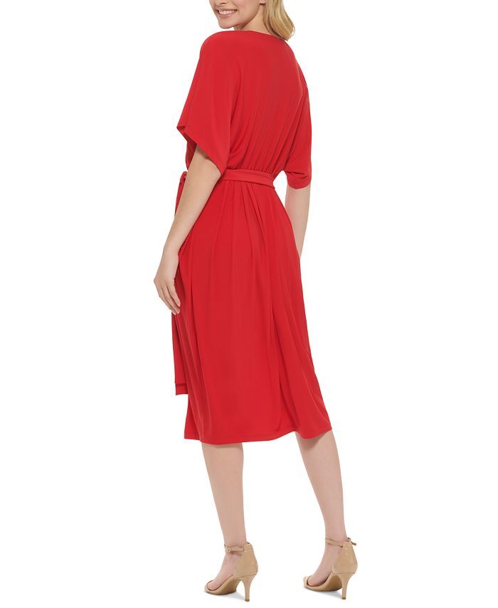 Vestido midi con cuello en V