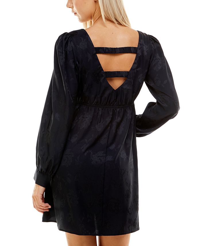 Vestido mini con escote en V