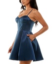 Vestido con corsé de satén