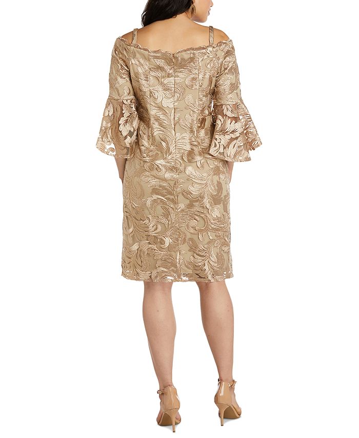 Vestido con hombros descubiertos