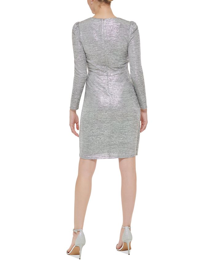 Vestido metálico con fruncido