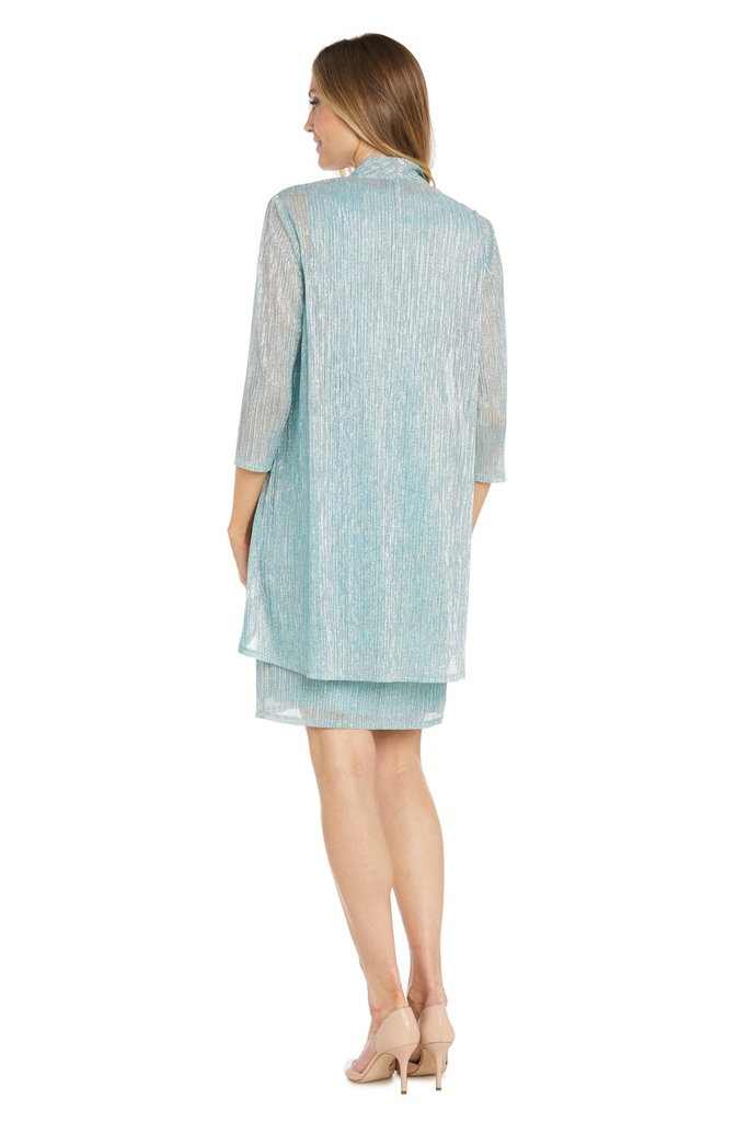 Vestido con chaqueta metalizada