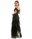 Vestido de tul escalonado y transparencias