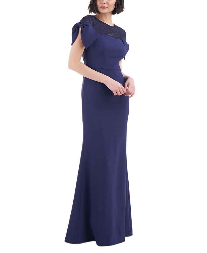 Vestido con canesú de encaje