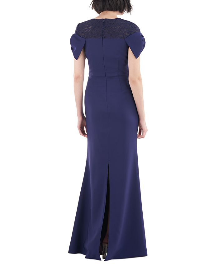 Vestido con canesú de encaje
