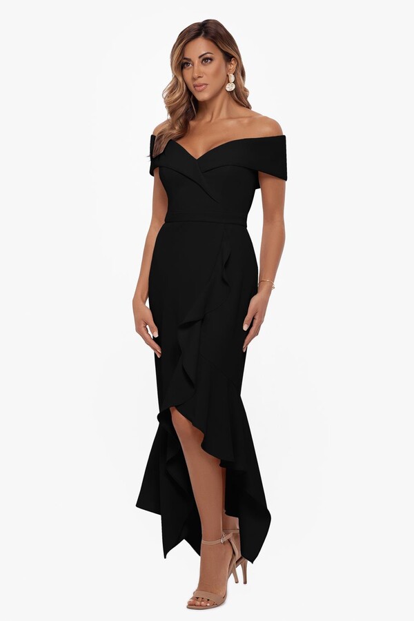 Vestido con dobladillo asimétrico