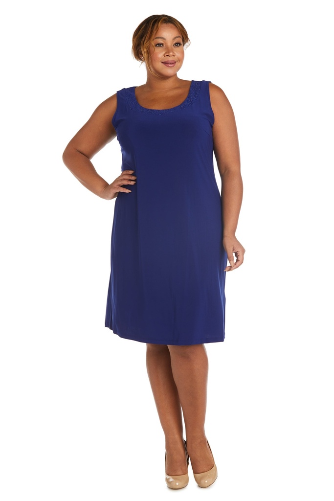 Vestido formal con detalles metálicos