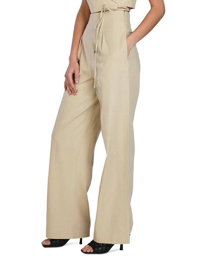 Pantalones anchos de Nicole Williams