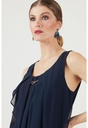 Vestido formal de gasa con escote joya