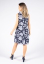 Vestido con detalle de lazo en el escote