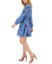 Vestido mini floral con escote en V