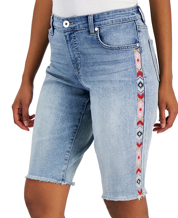 Bermudas de mezclilla bordadas