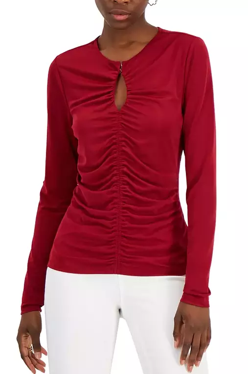 Blusa fruncida con abertura de cerradura