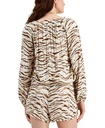 Blusa cuello cuadrado con volantes
