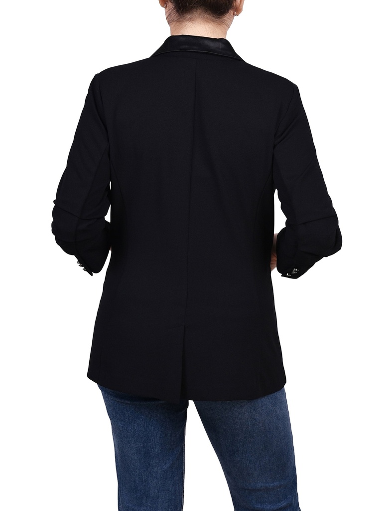 Blazer con solapas de satén