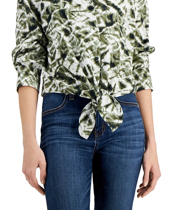 Blusa con dobladillo anudado