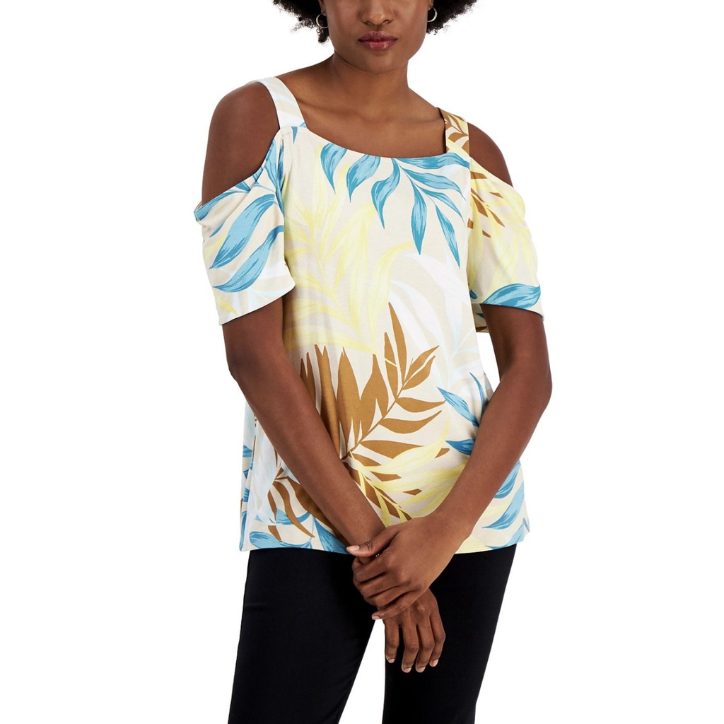 Blusa con escote cuadrado