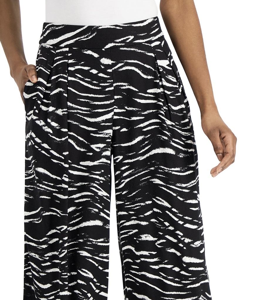 Pantalón ancho con estampado