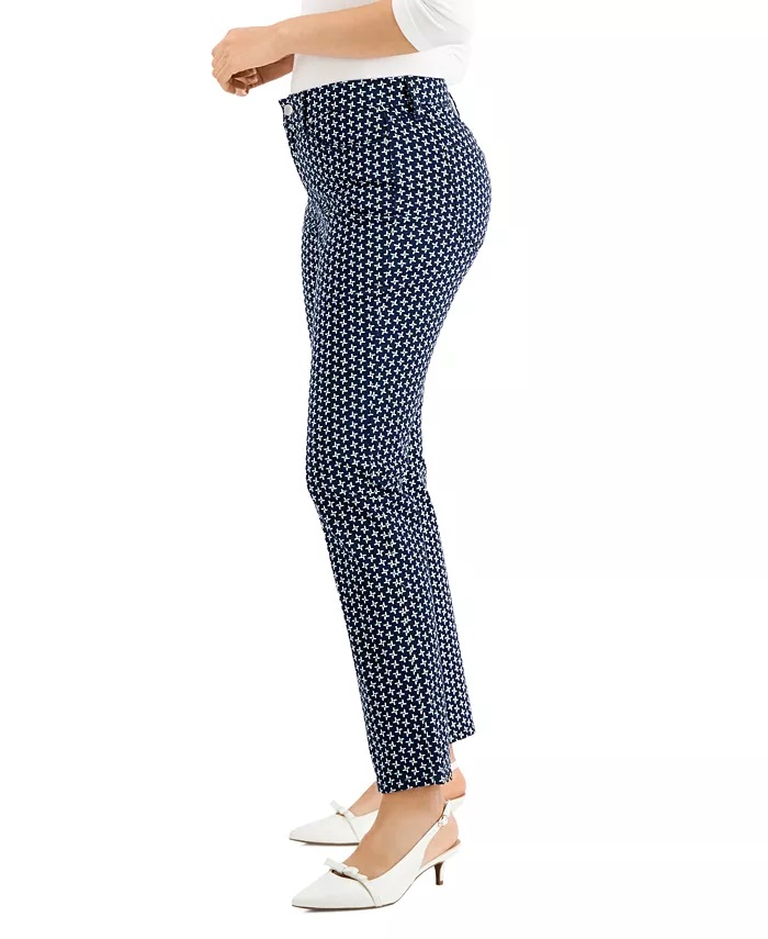 Pantalón con estampado geométrico