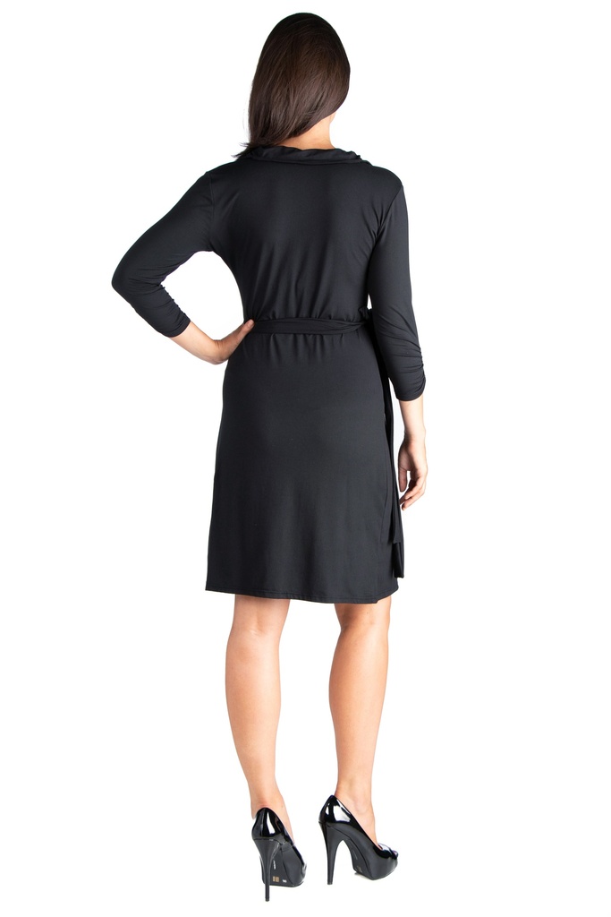 Vestido traslapado con solapa en cuello