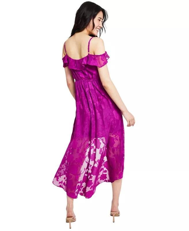 Vestido asimétrico con volantes