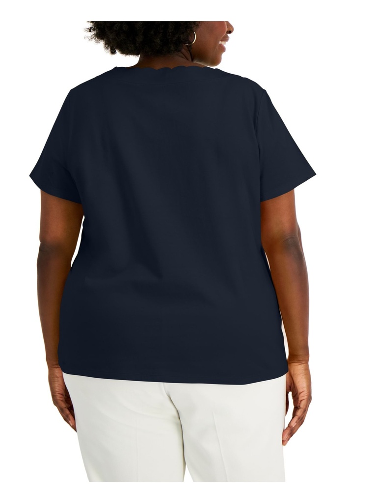 Blusa festoneada de manga corta