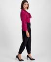 Pantalón de talle medio con pliegues
