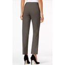 Pantalones de vestir con tachuelas