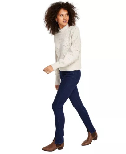 Jeans con dobladillo dividido
