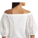 Blusa con cierre de botones al frente