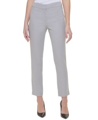 Pantalón de corte entallado