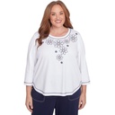 Blusa con escote de bordado floral