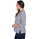 Blusa a rayas con escote bordado