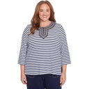 Blusa a rayas con escote bordado