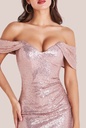 Vestido de lentejuelas y mangas caìdas