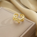 Anillo de clavo cruzado