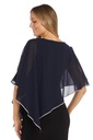 Blusa con ribete de diamantes