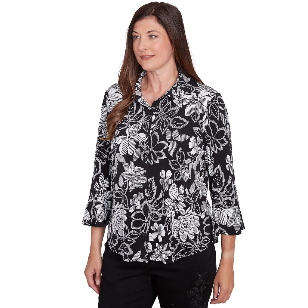 Blusa con botones y estampado floral